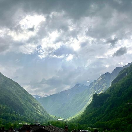 ヴァルボンディオーネFinestra Sulle Alpi Orobieアパートメント エクステリア 写真