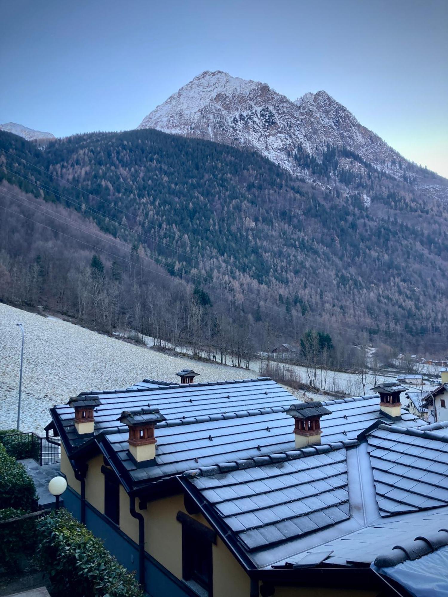 ヴァルボンディオーネFinestra Sulle Alpi Orobieアパートメント エクステリア 写真